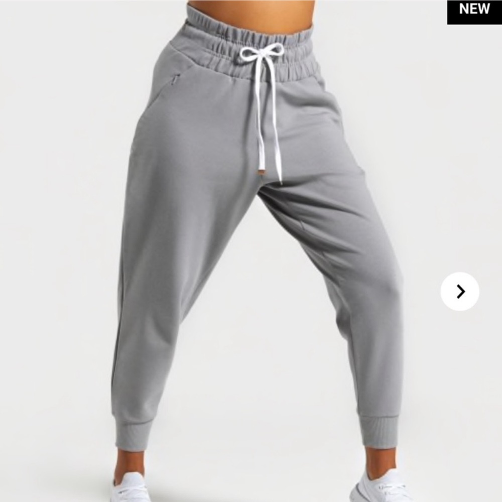 WHITNEY SIMMONS X GYMSHARK JOGGER